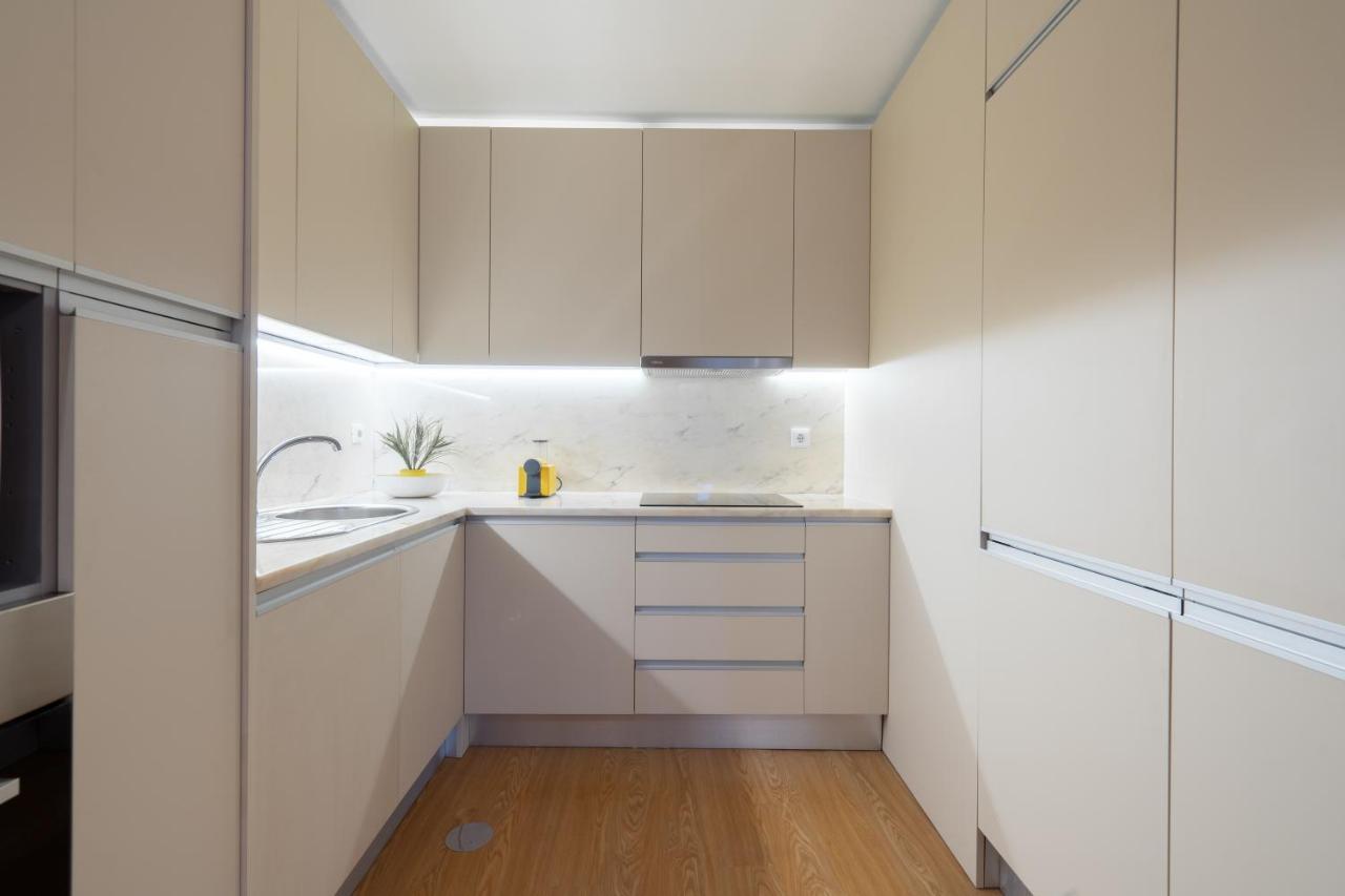Host Wise - Colorful Bright Flat With Balcony Apartment ปอร์โต ภายนอก รูปภาพ