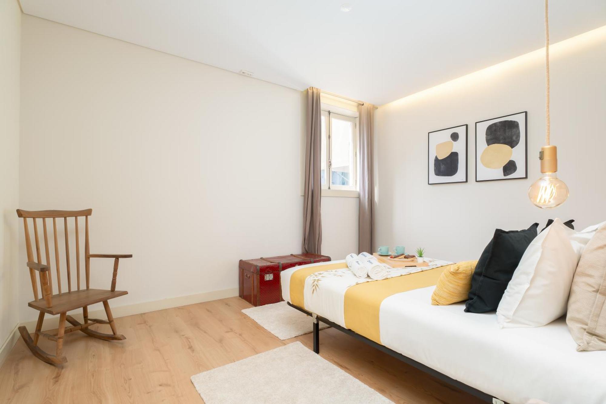 Host Wise - Colorful Bright Flat With Balcony Apartment ปอร์โต ห้อง รูปภาพ