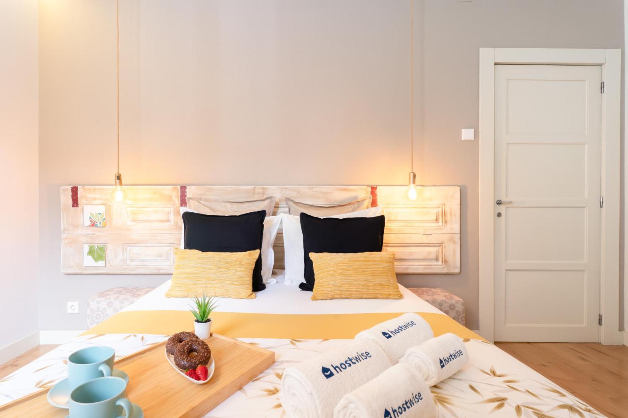 Host Wise - Colorful Bright Flat With Balcony Apartment ปอร์โต ห้อง รูปภาพ