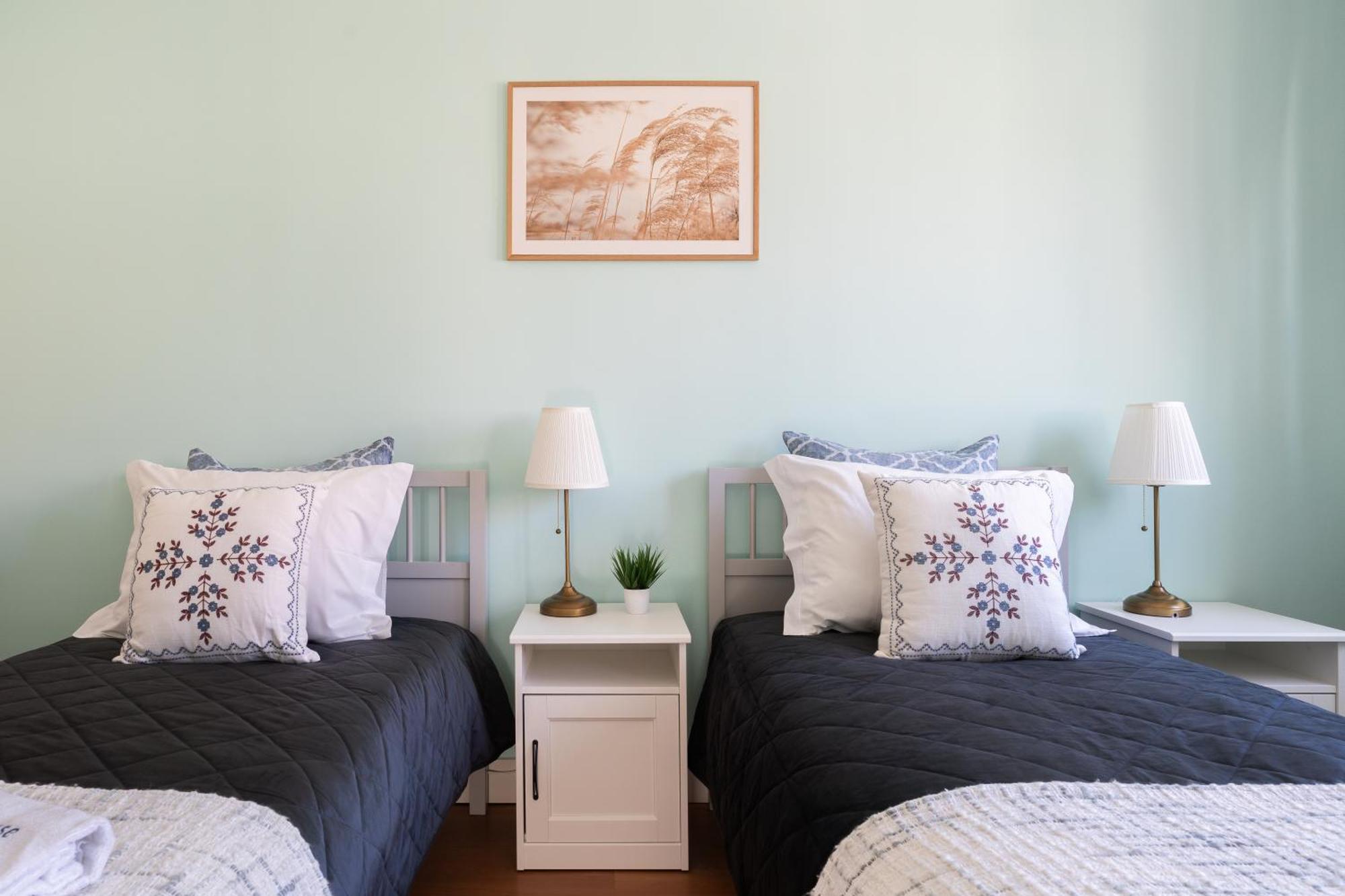 Host Wise - Colorful Bright Flat With Balcony Apartment ปอร์โต ห้อง รูปภาพ