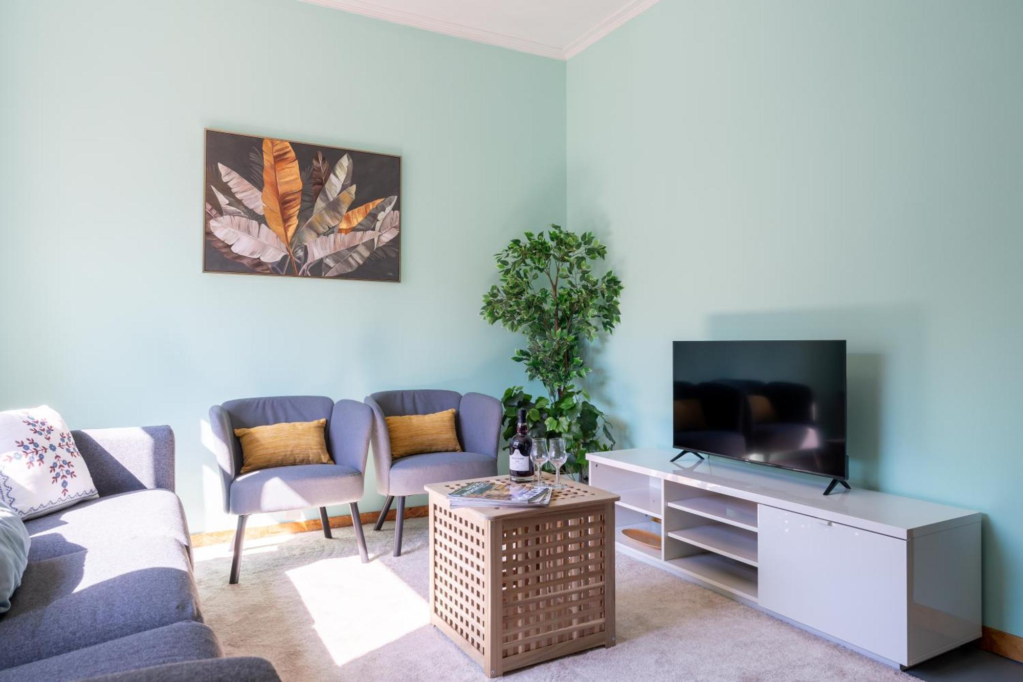 Host Wise - Colorful Bright Flat With Balcony Apartment ปอร์โต ห้อง รูปภาพ