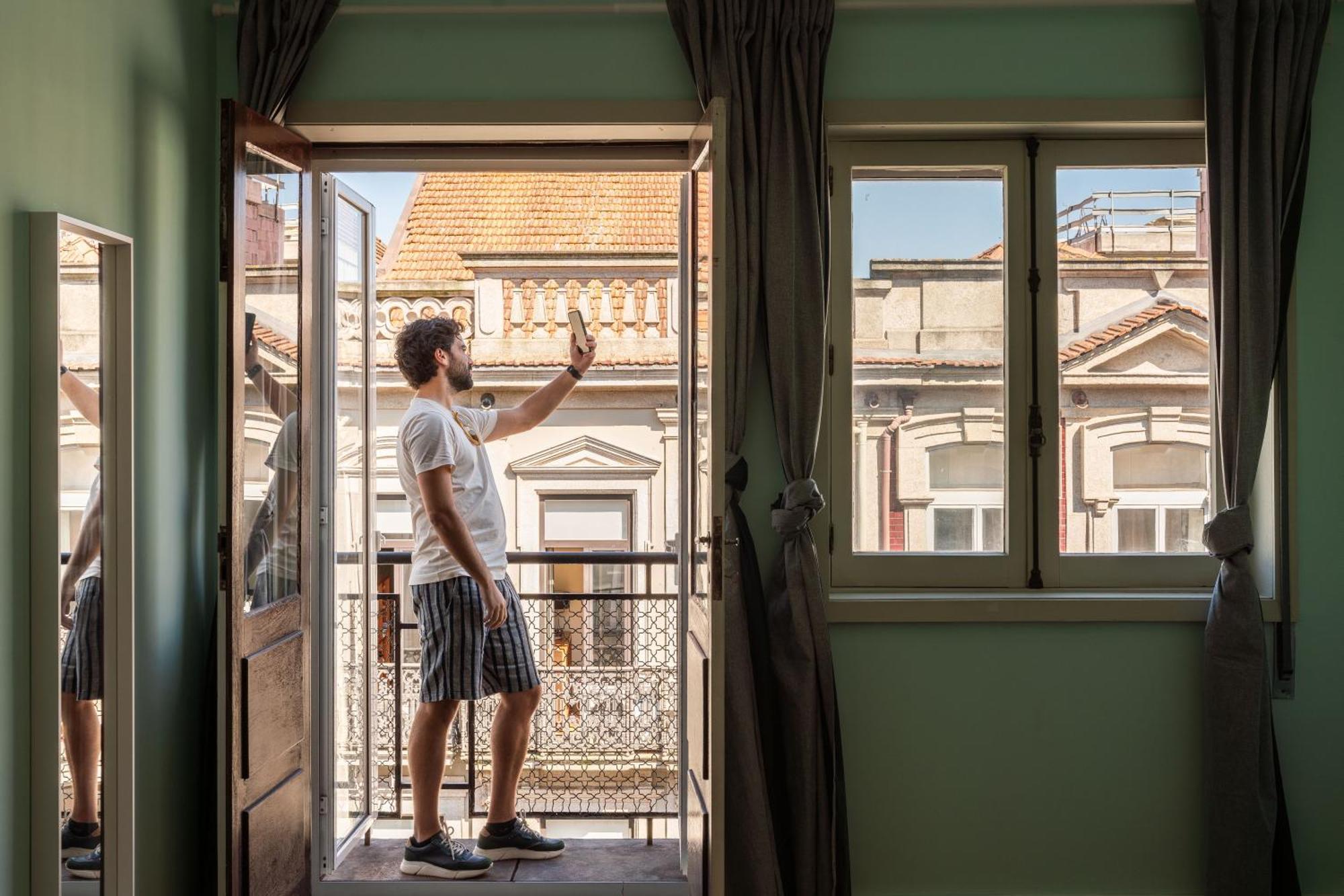 Host Wise - Colorful Bright Flat With Balcony Apartment ปอร์โต ภายนอก รูปภาพ